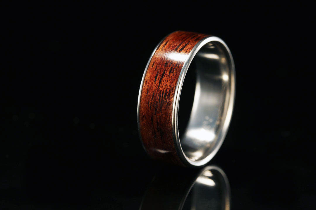 HAWAIIAN KOA WOOD TITANIUM RING