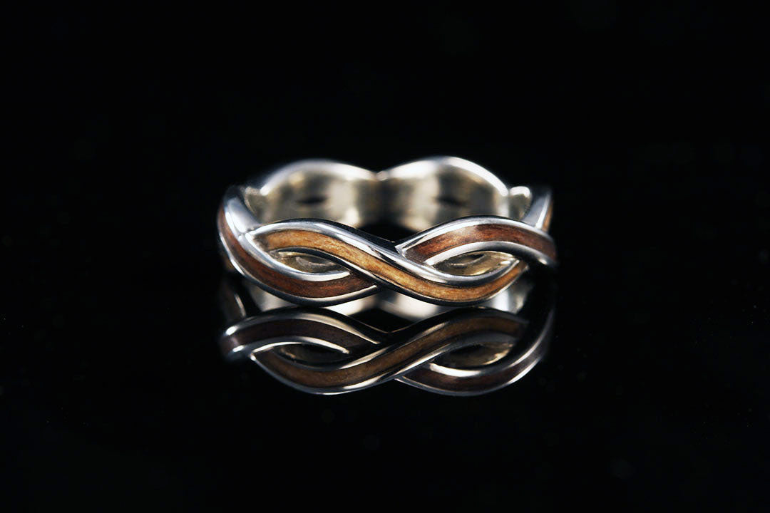 INTERLACED WALNUT AND MAPLE WOOD CRISS CROSS OVER RING