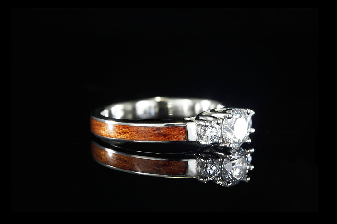 3-STONE PLATINUM ENGAGEMENT RING