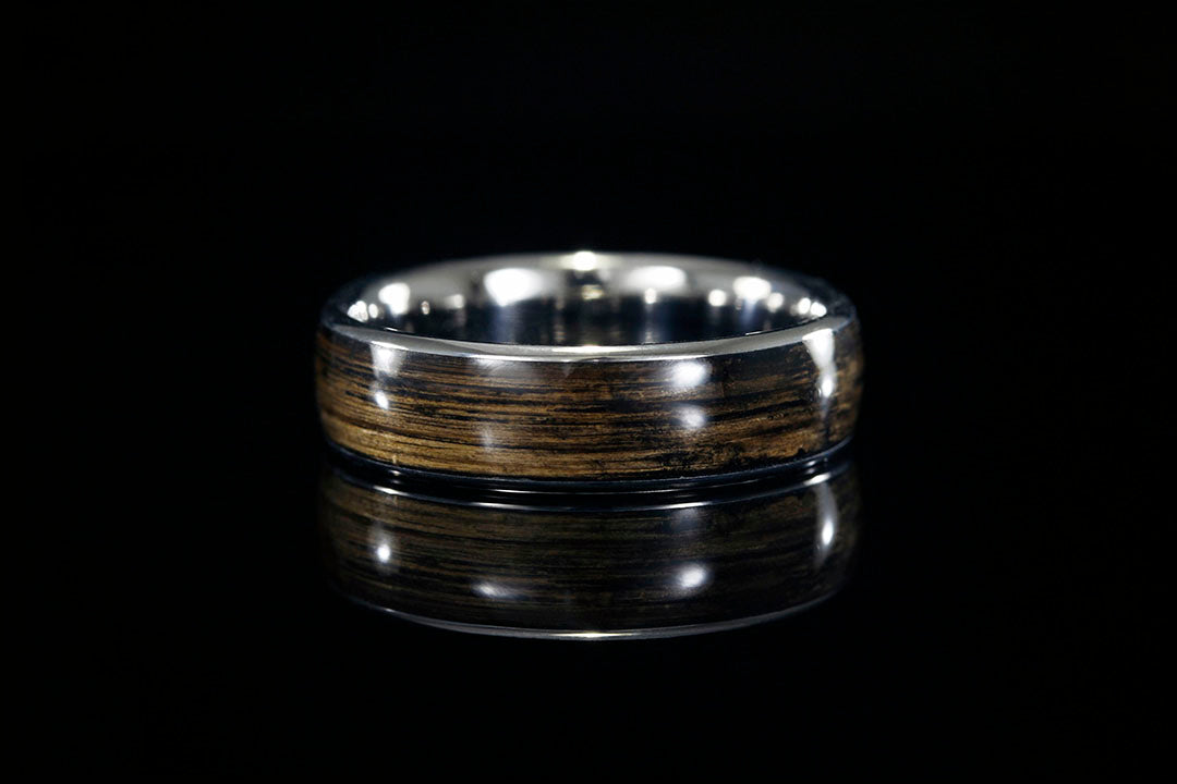 MEN'S WHITE GOLD WHISKEY BARREL WOOD RING - Chasing Victory
