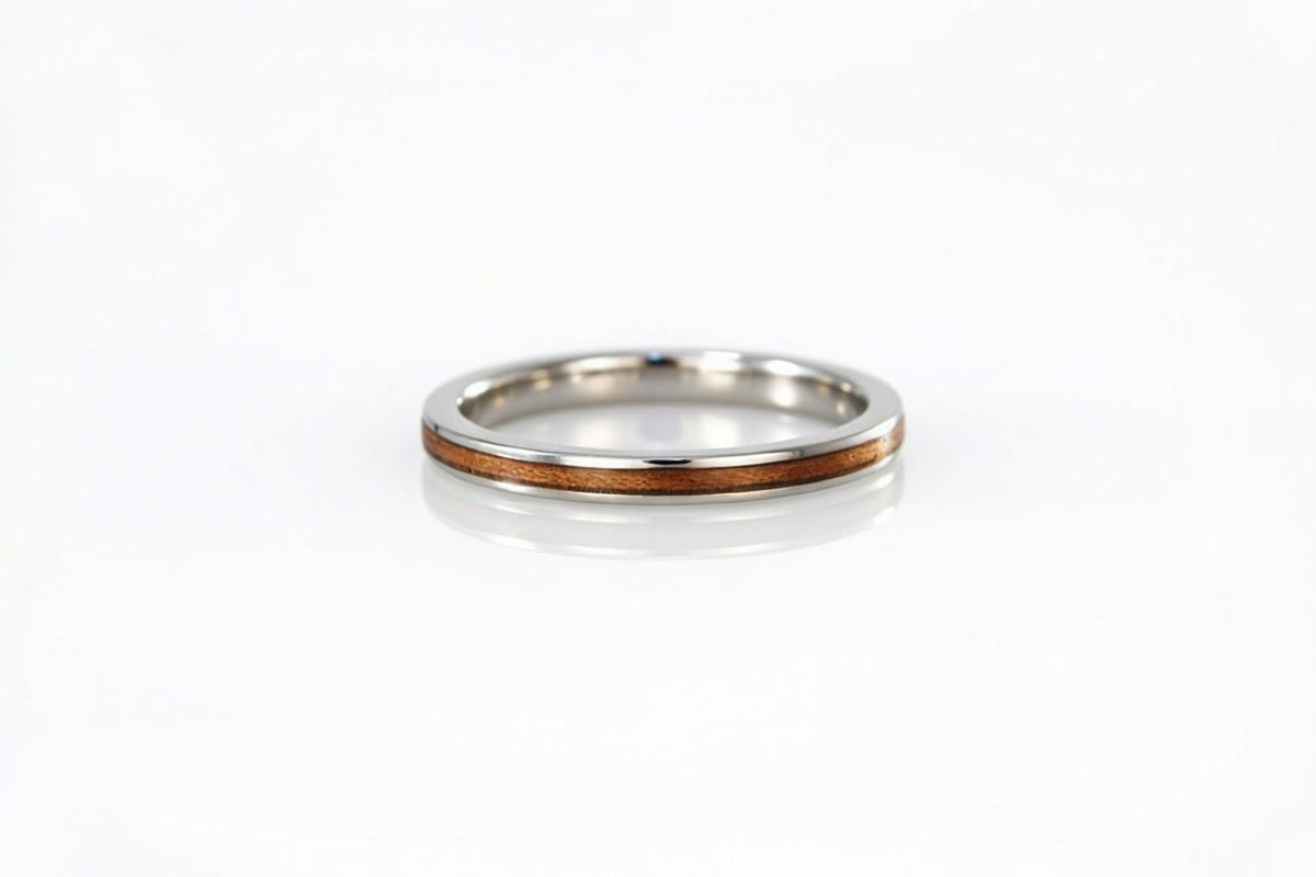 14K WHITE GOLD CHERRY WOOD RING
