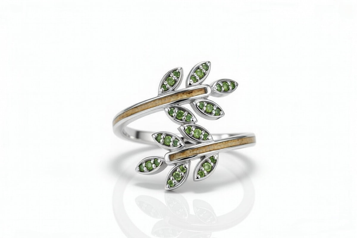 EUCALYPTUS DIAMOND LEAF RING