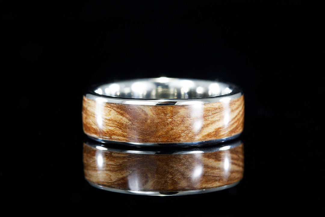 MEN'S WHITE GOLD BAND WITH SACRED BETHLEHEM OLIVEWOOD & DIAMOND CONSTELLATION
