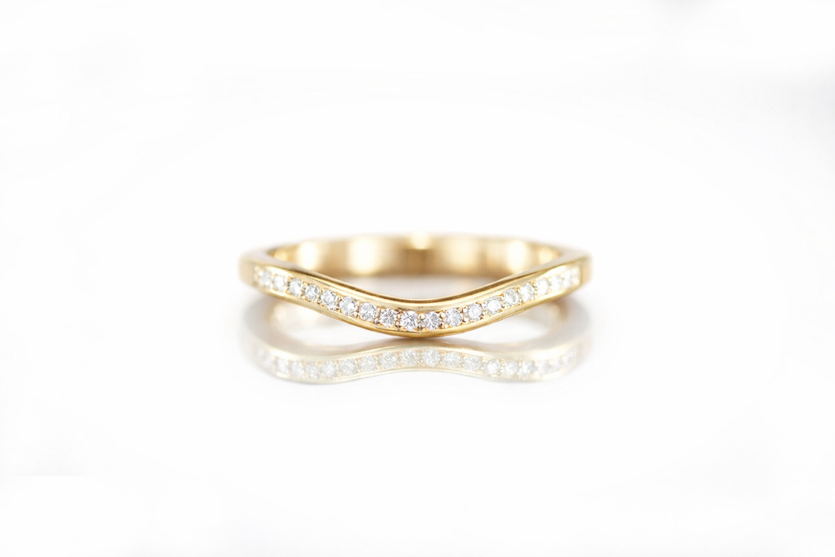 ANCIENT KUARI YELLOW GOLD LEAF ANNIVERSARY ACCENT RING