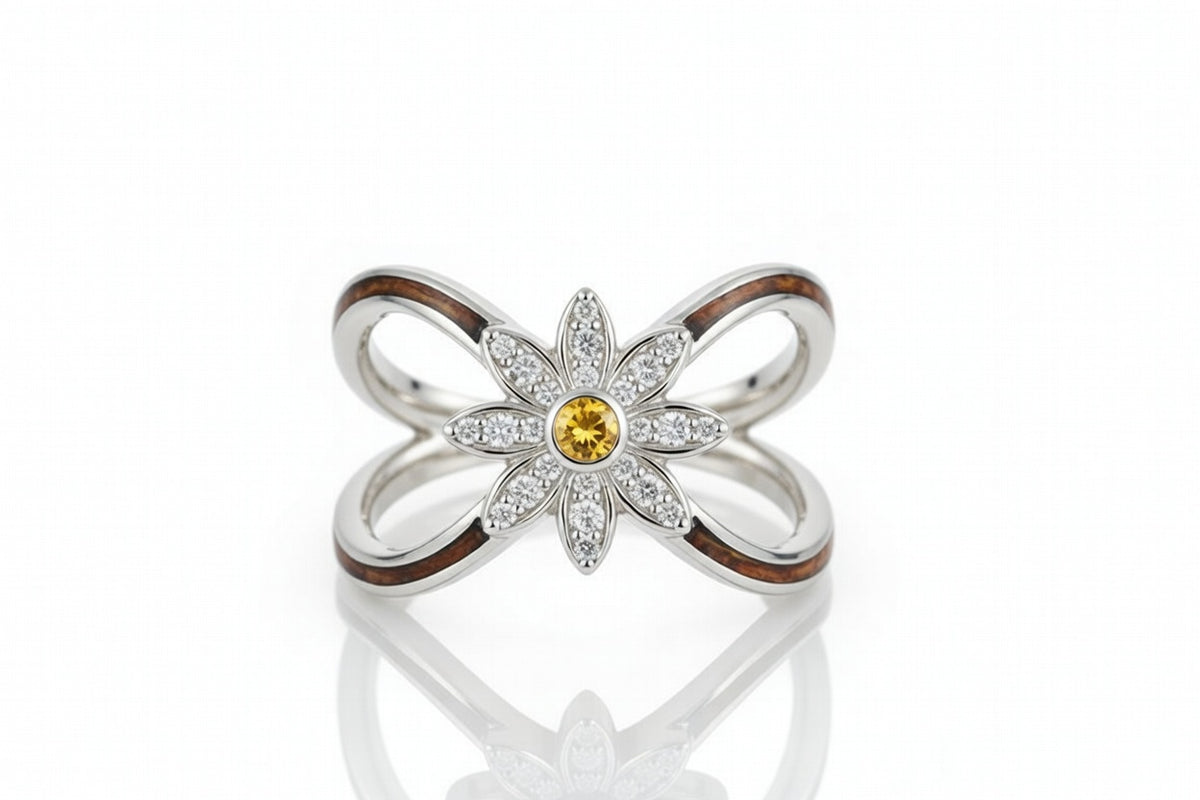 APPLE WOOD FLOWER FASHION RING