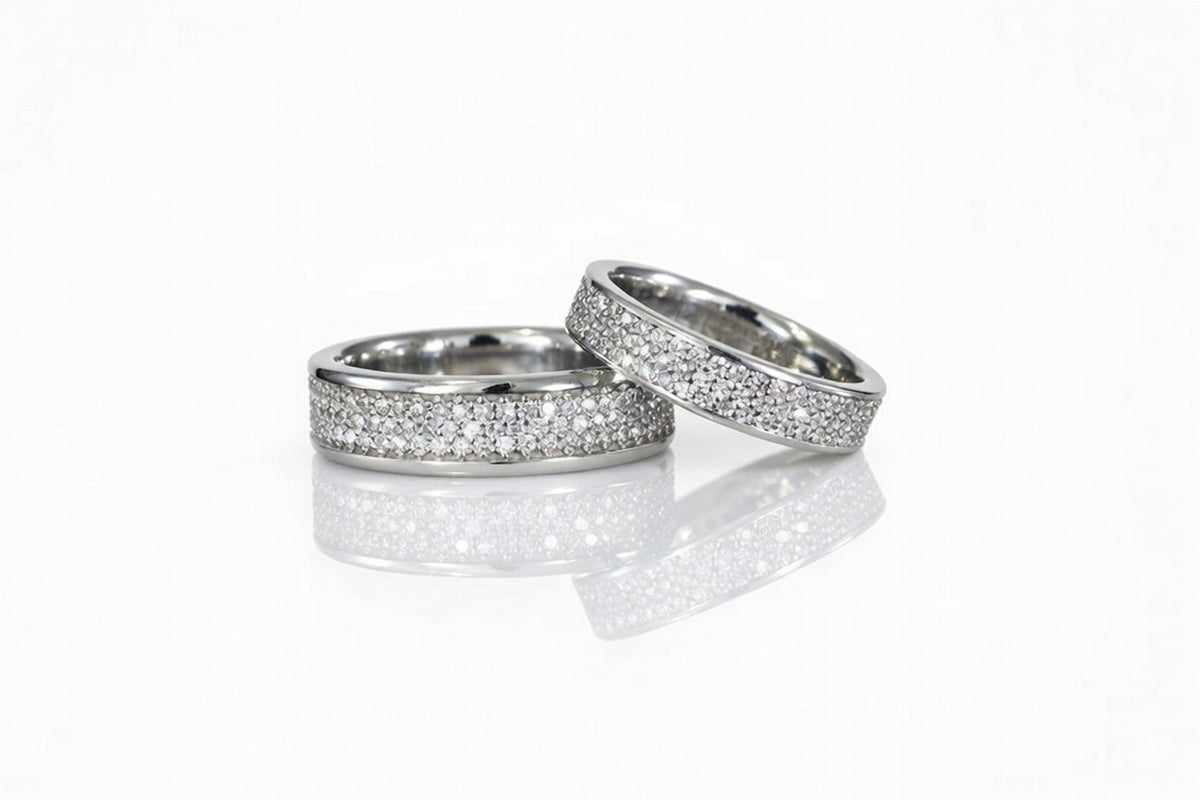 LADIES WHITE GOLD DIAMOND INLAY RING