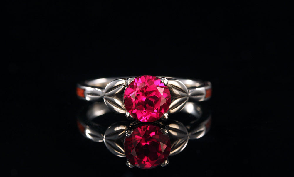 Redheart 14K white gold ruby leaf ring, Chasing Victory