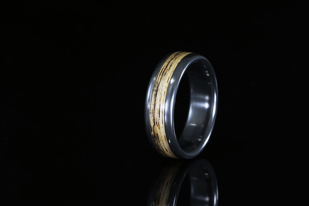 Men's Wooden Zirconium Ring, upright position, Chasing Victory