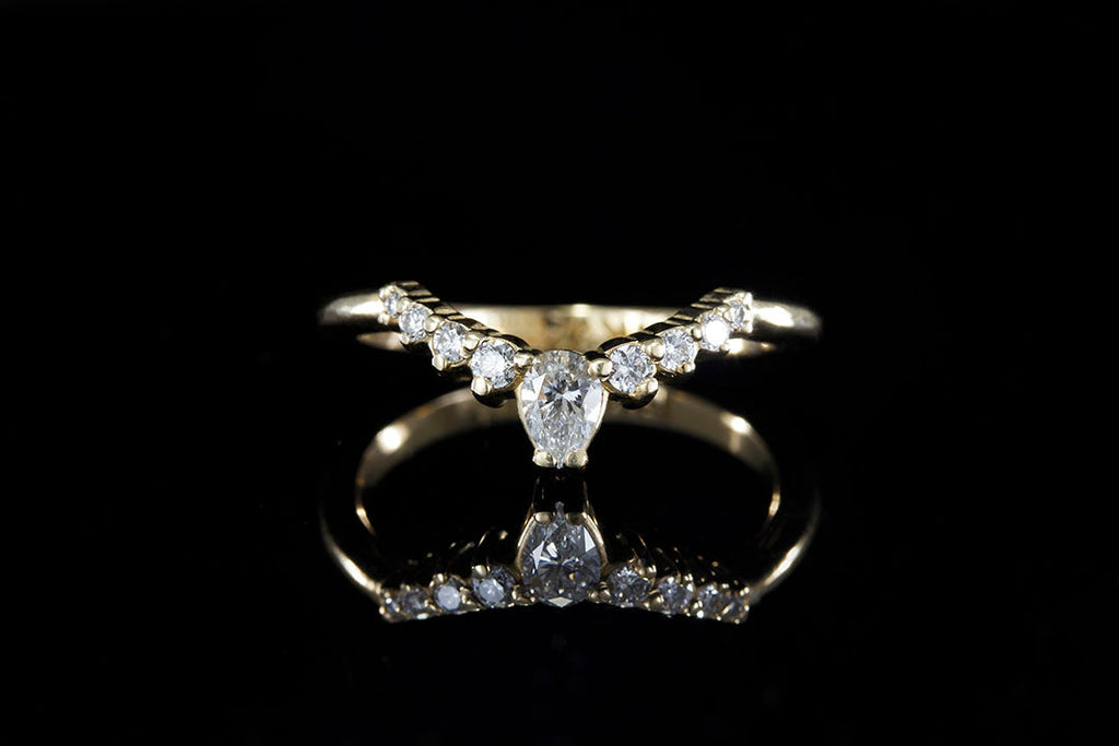 DIAMOND PEAR CHEVRON ACCENT RING